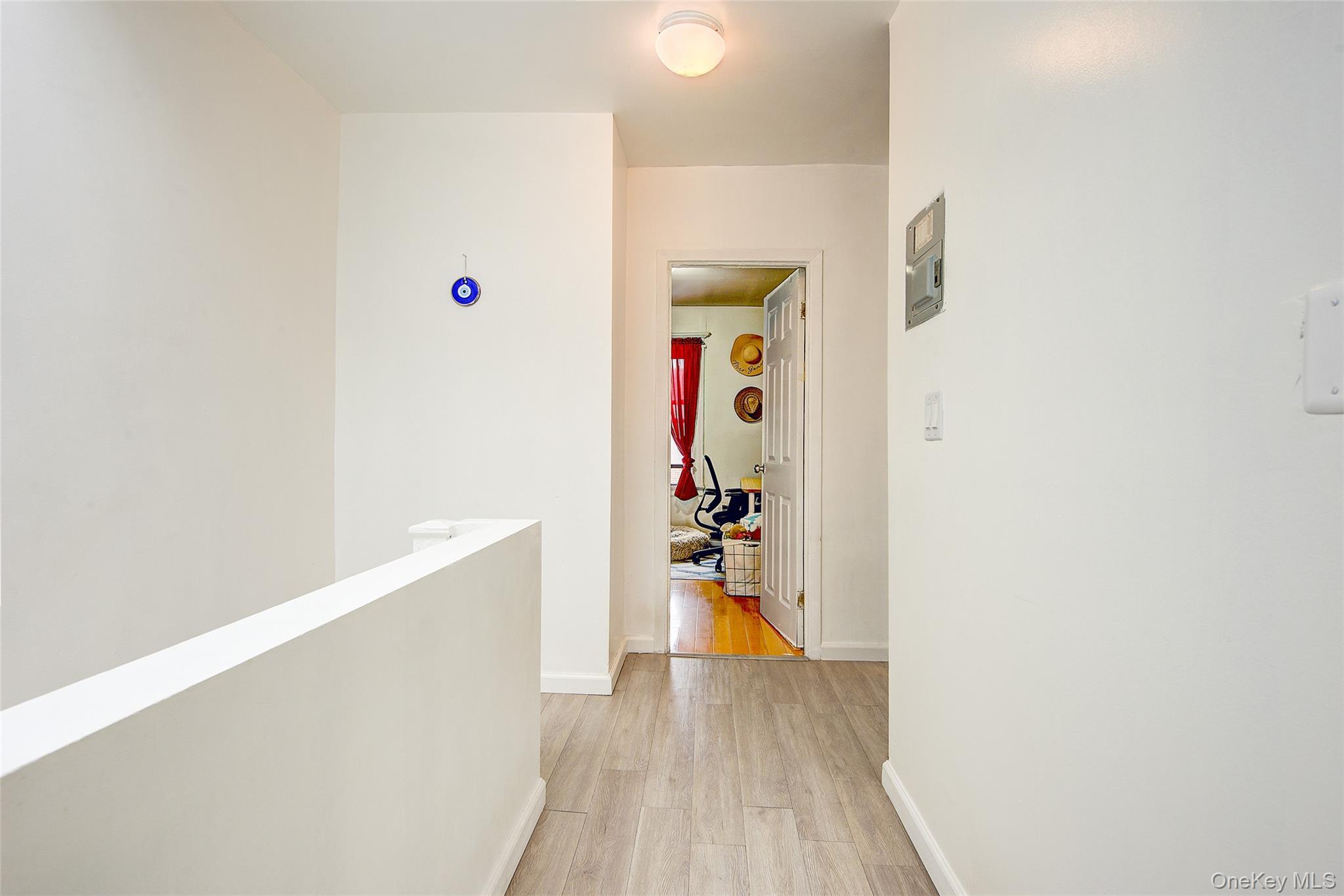 Single Family 95th Avenue Queens, NY 11416, MLS-1056757-12