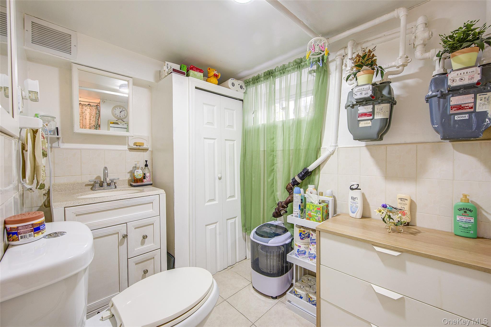 Single Family 95th Avenue Queens, NY 11416, MLS-1056757-28