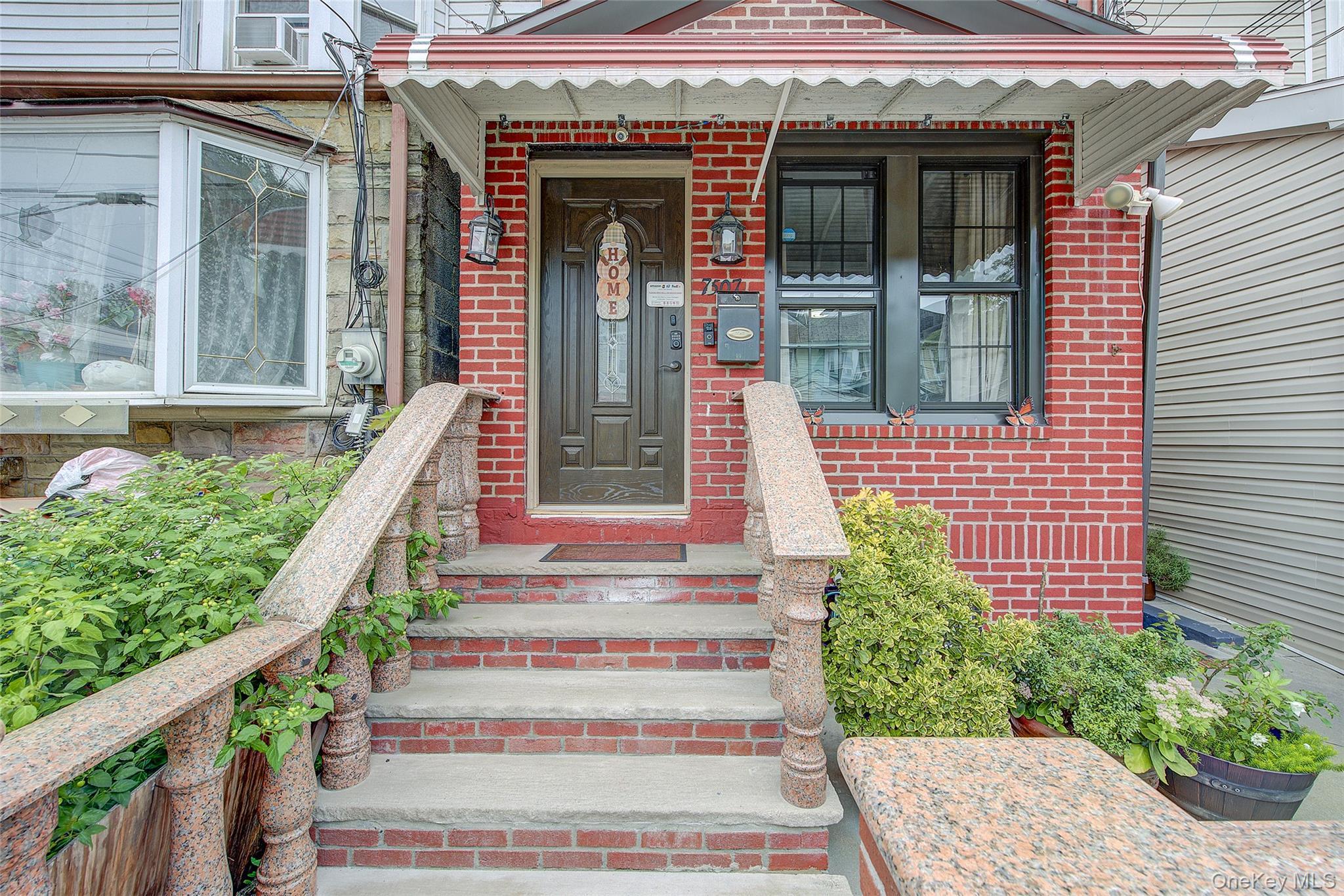 Single Family 95th Avenue Queens, NY 11416, MLS-1056757-29