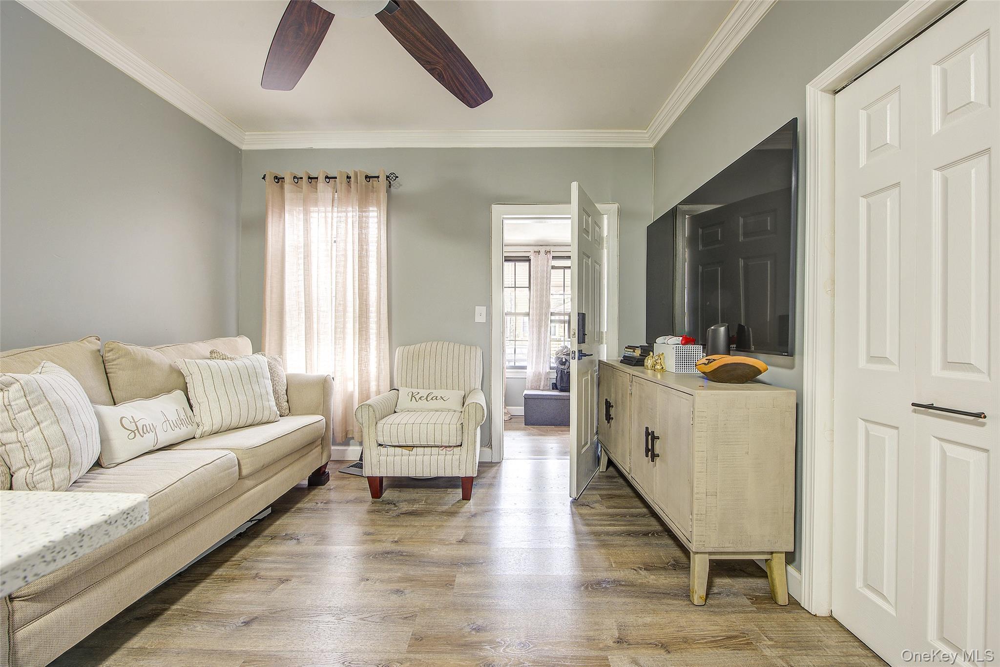 Single Family 95th Avenue Queens, NY 11416, MLS-1056757-6