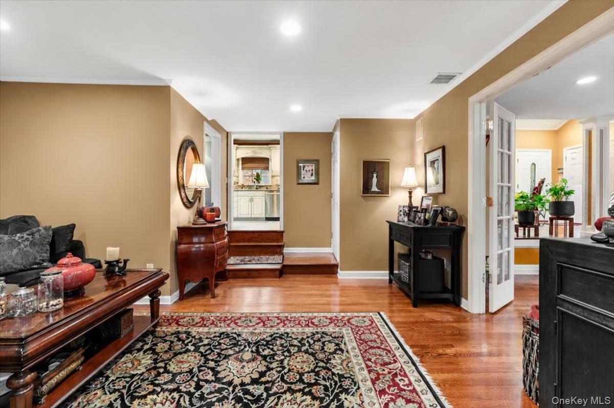 Single Family Jerold Street Nassau County, NY 11803, MLS-1056761-14