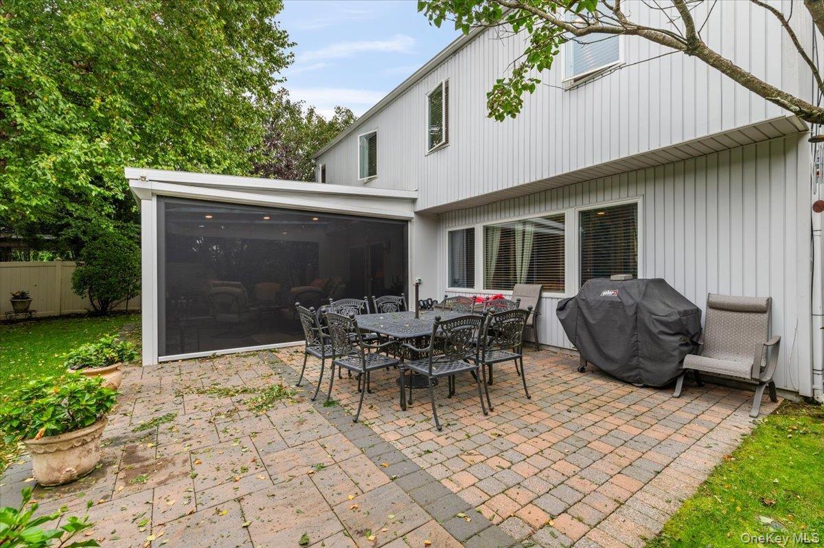 Single Family Jerold Street Nassau County, NY 11803, MLS-1056761-22