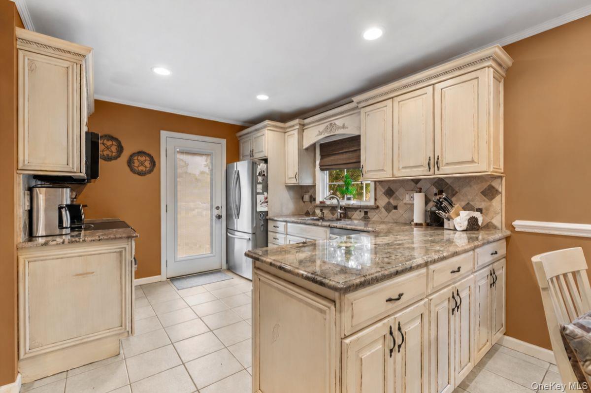 Single Family Jerold Street Nassau County, NY 11803, MLS-1056761-4