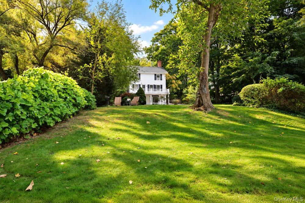 Single Family E Broadway  Nassau County, NY 11576, MLS-1056769-24