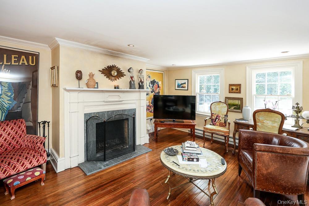 Single Family E Broadway  Nassau County, NY 11576, MLS-1056769-4