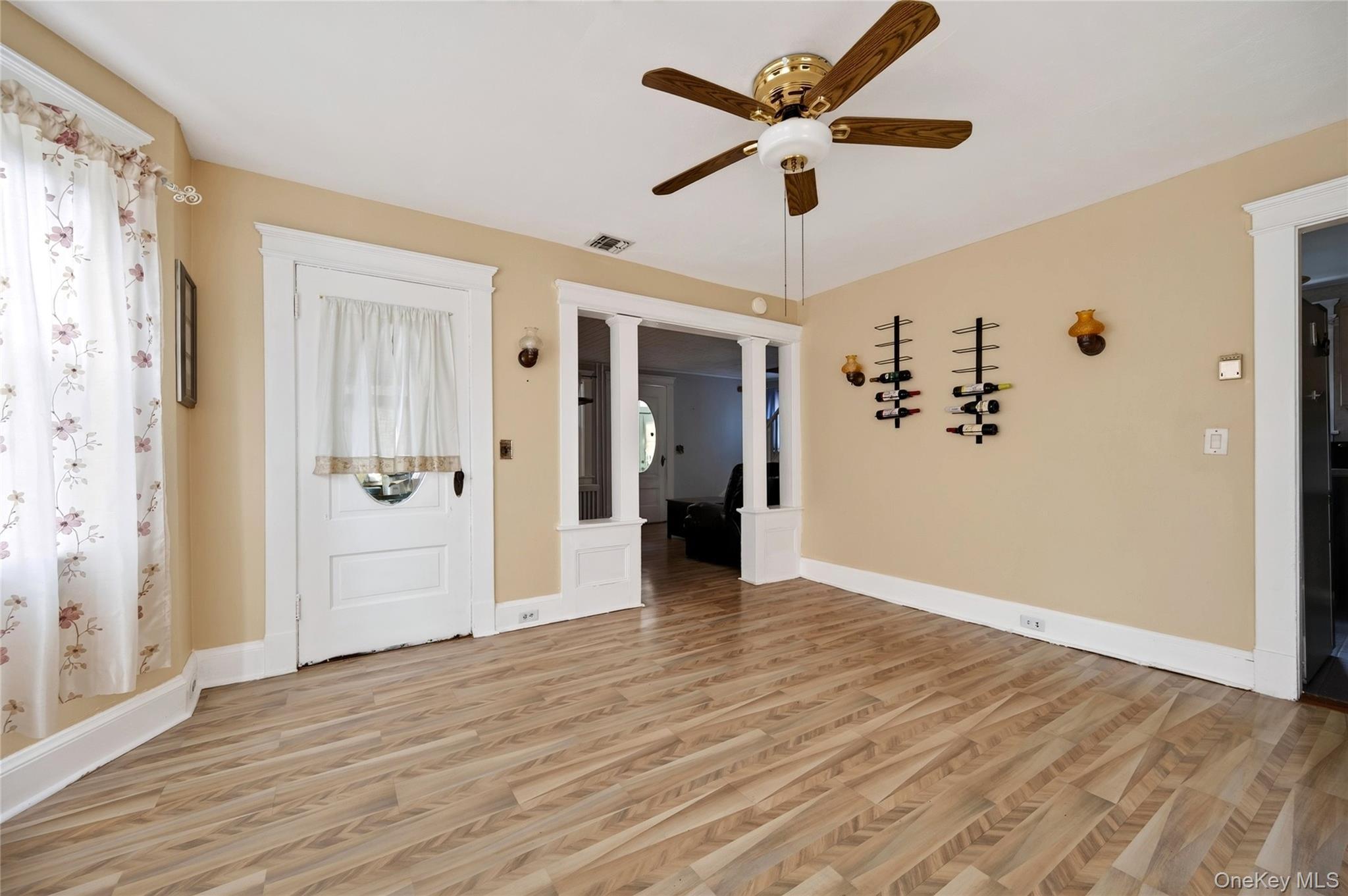 Single Family Juliet Street Suffolk County, NY 11706, MLS-1056774-11