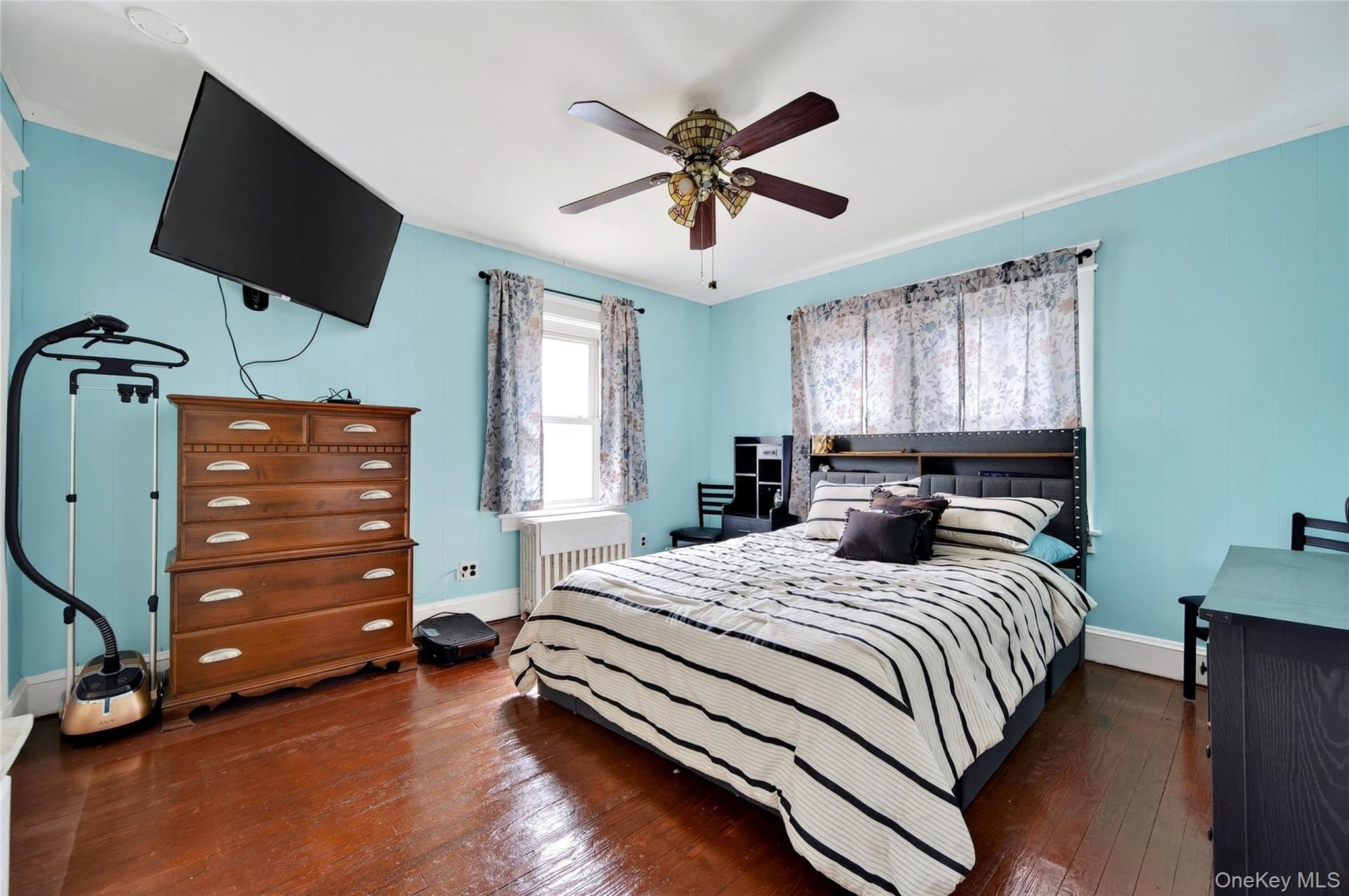 Single Family Juliet Street Suffolk County, NY 11706, MLS-1056774-17