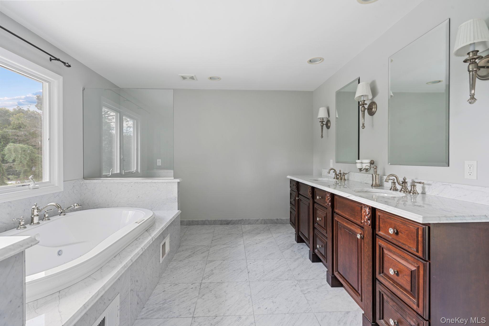 Single Family Quail Path  Nassau County, NY 11545, MLS-1056792-24
