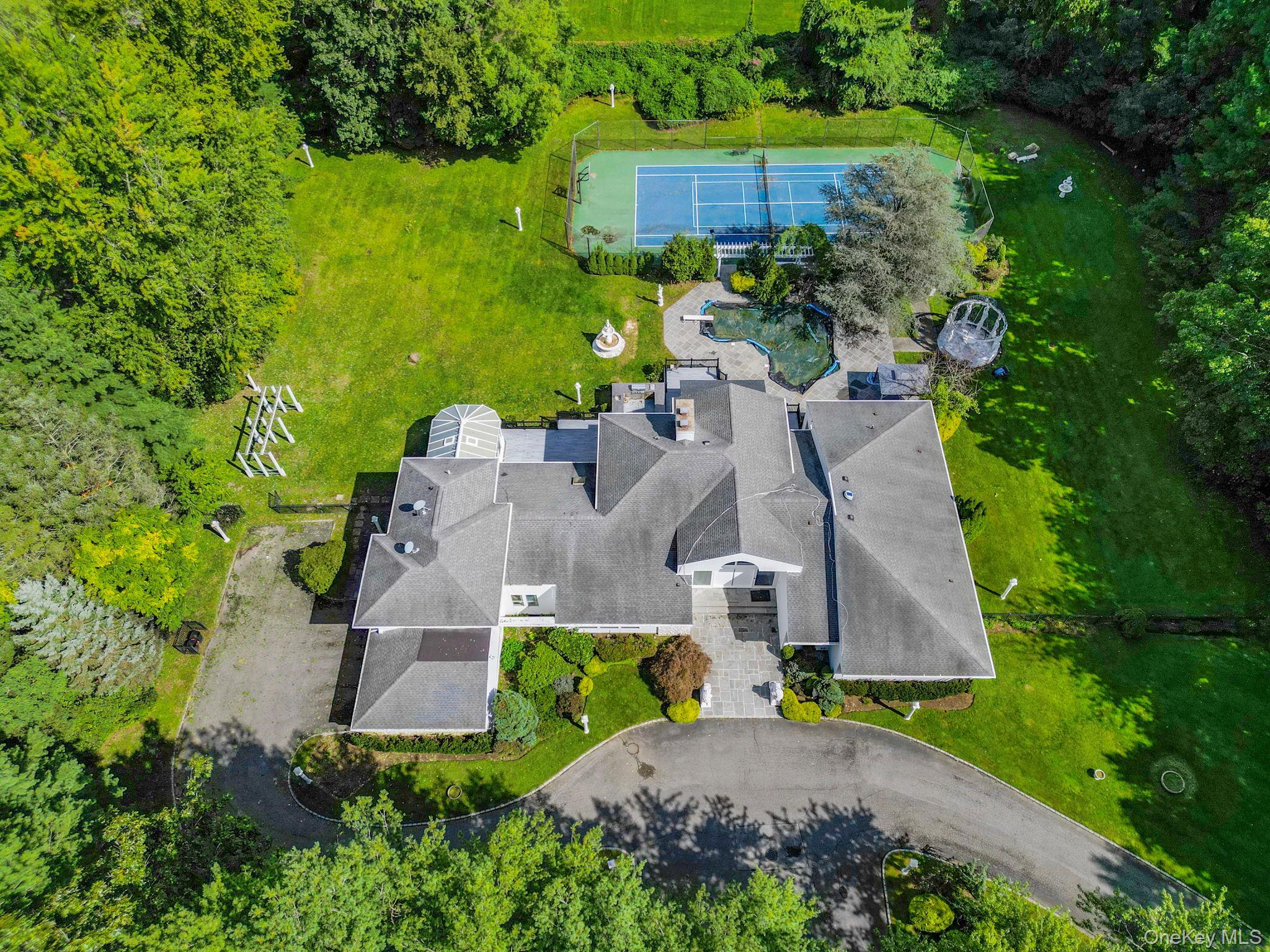 Single Family Quail Path  Nassau County, NY 11545, MLS-1056792-3