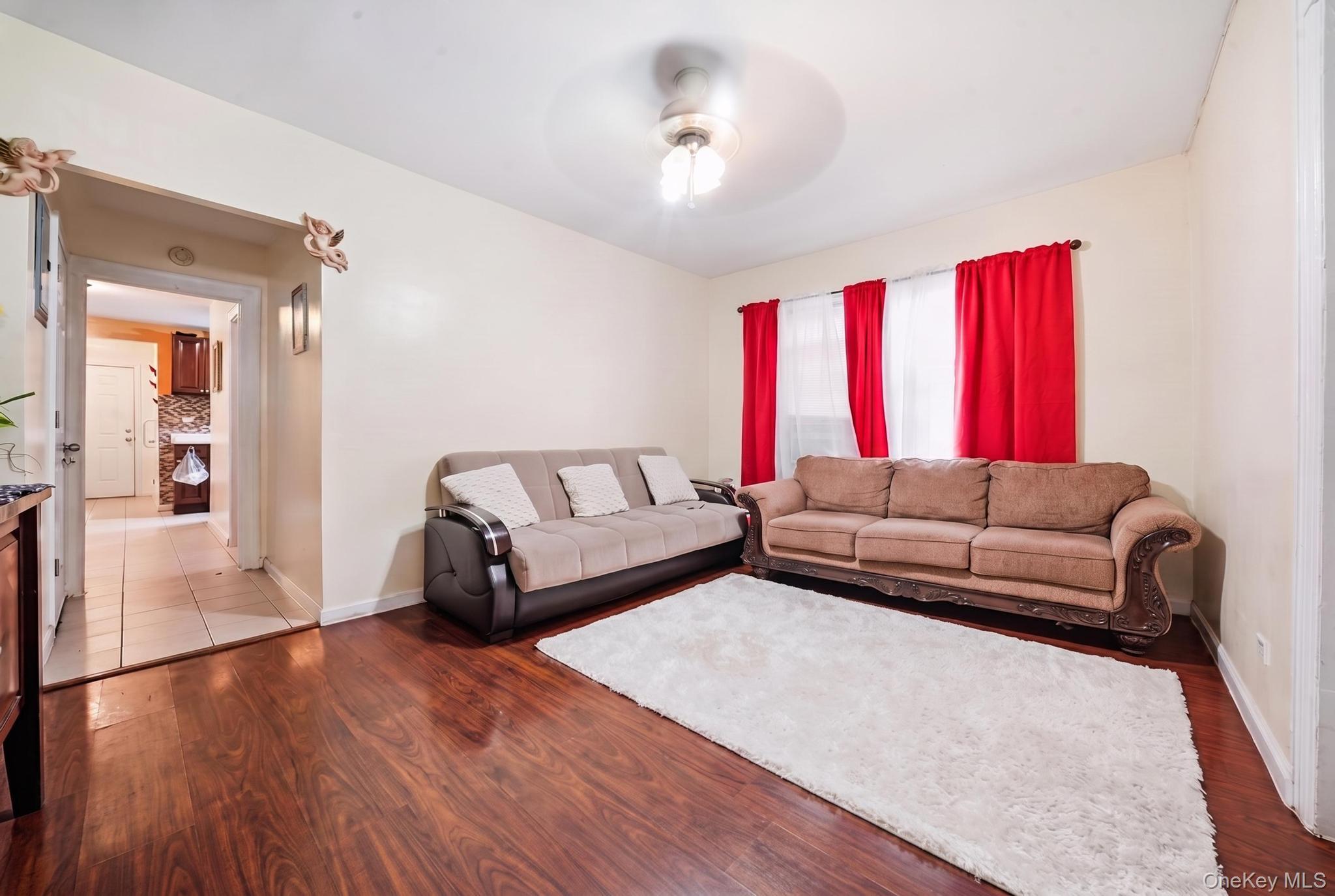 Single Family 197th Street  Queens, NY 11412, MLS-1056796-4