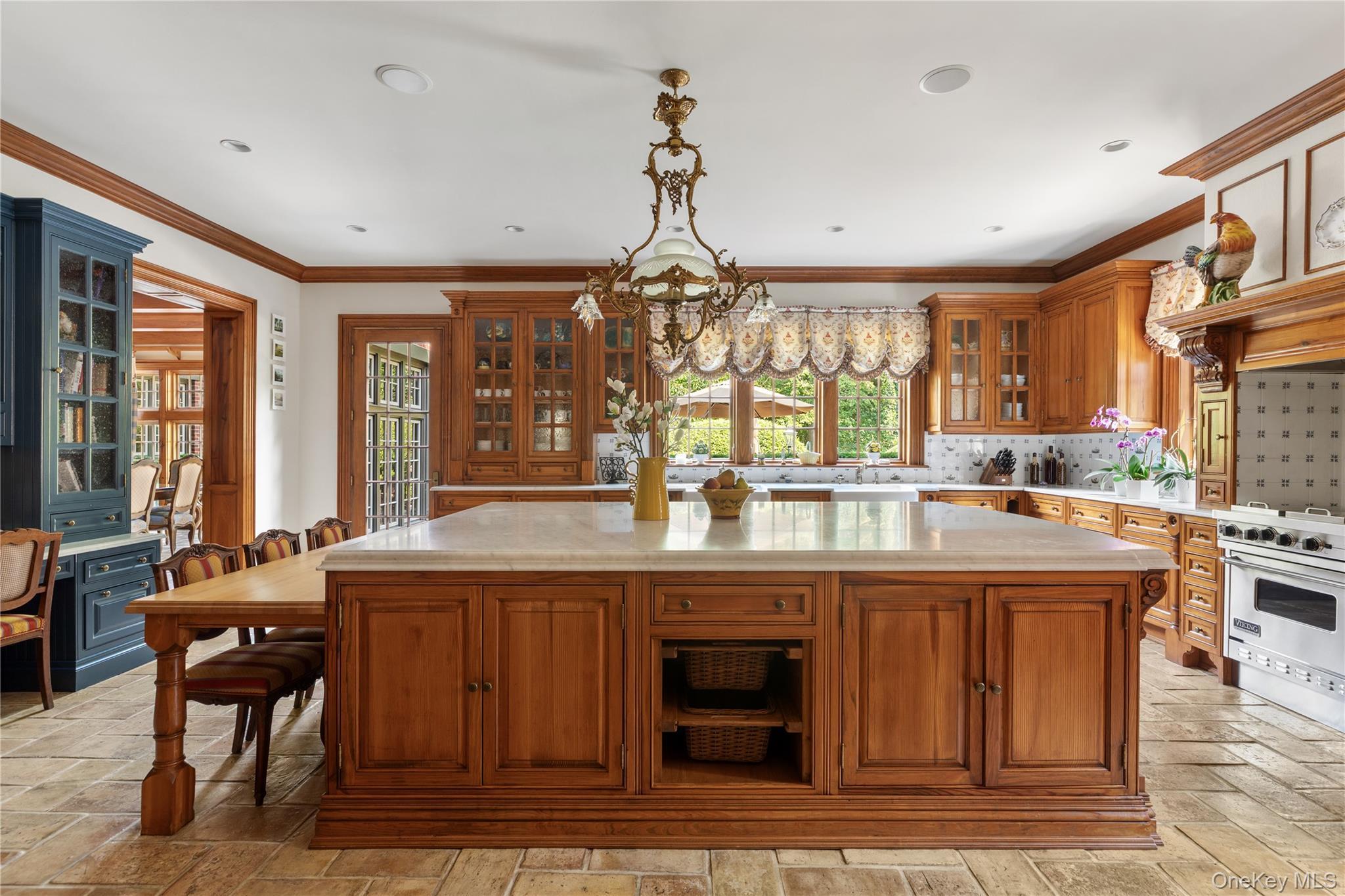 Single Family Chestnut Hill Drive Nassau County, NY 11771, MLS-1056809-15