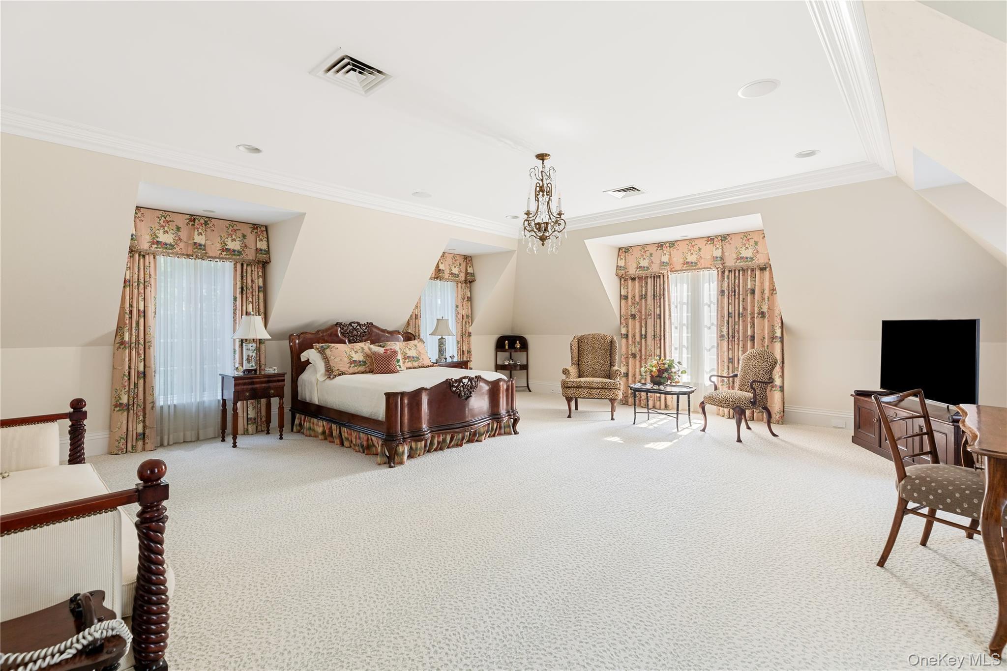 Single Family Chestnut Hill Drive Nassau County, NY 11771, MLS-1056809-25