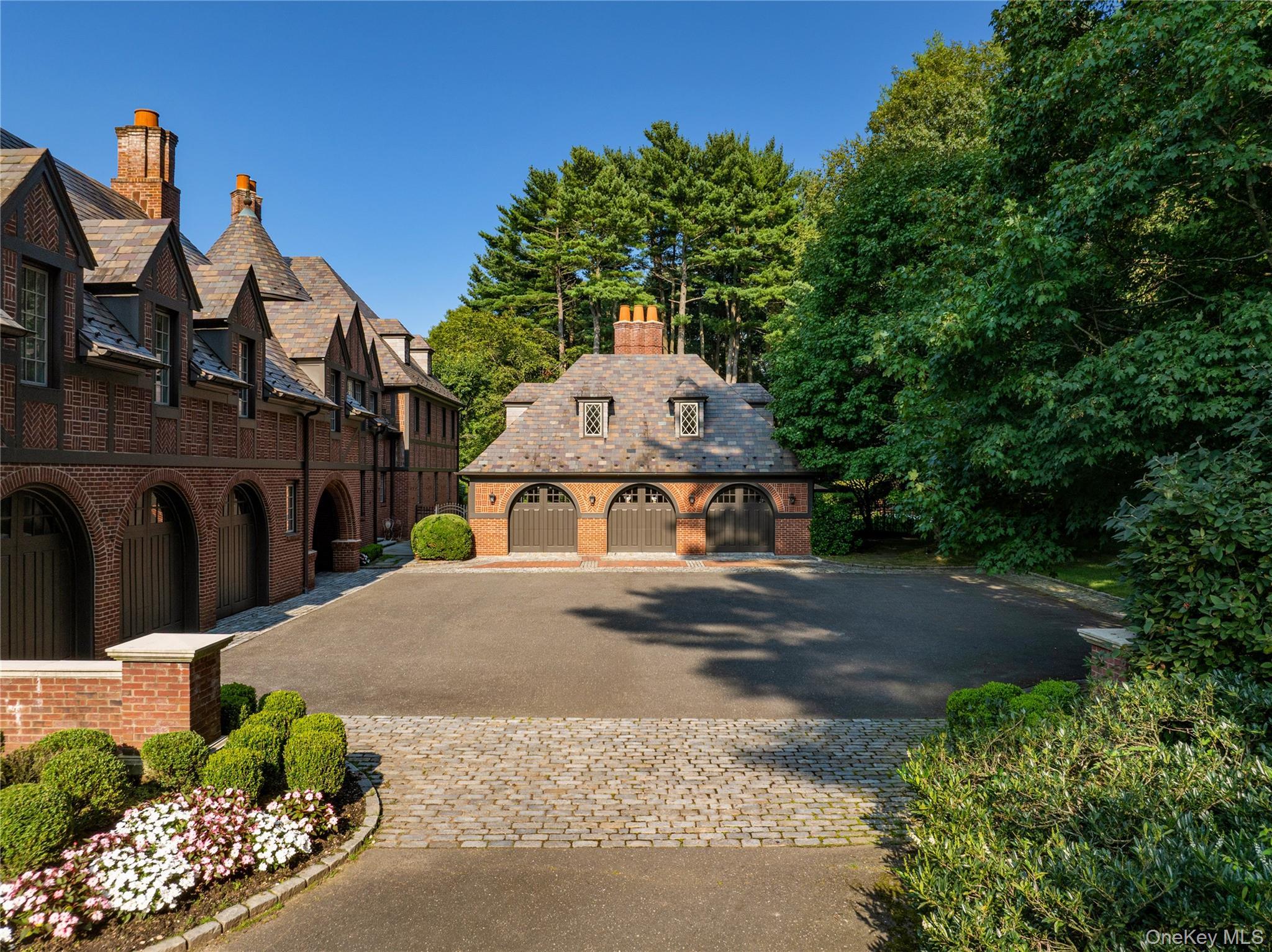 Single Family Chestnut Hill Drive  Nassau County, NY 11771, MLS-1056809-48
