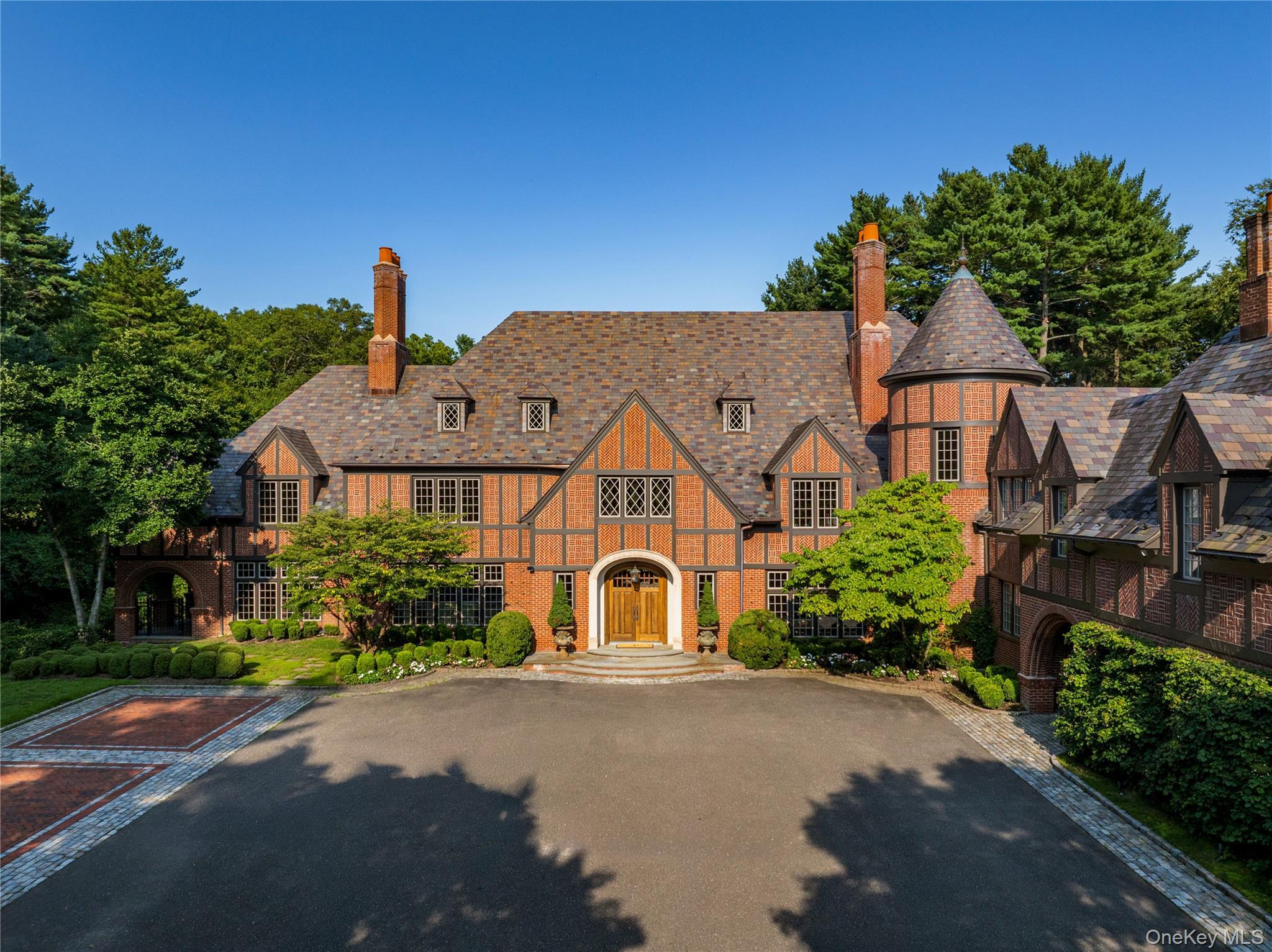 Single Family Chestnut Hill Drive Nassau County, NY 11771, MLS-1056809-5