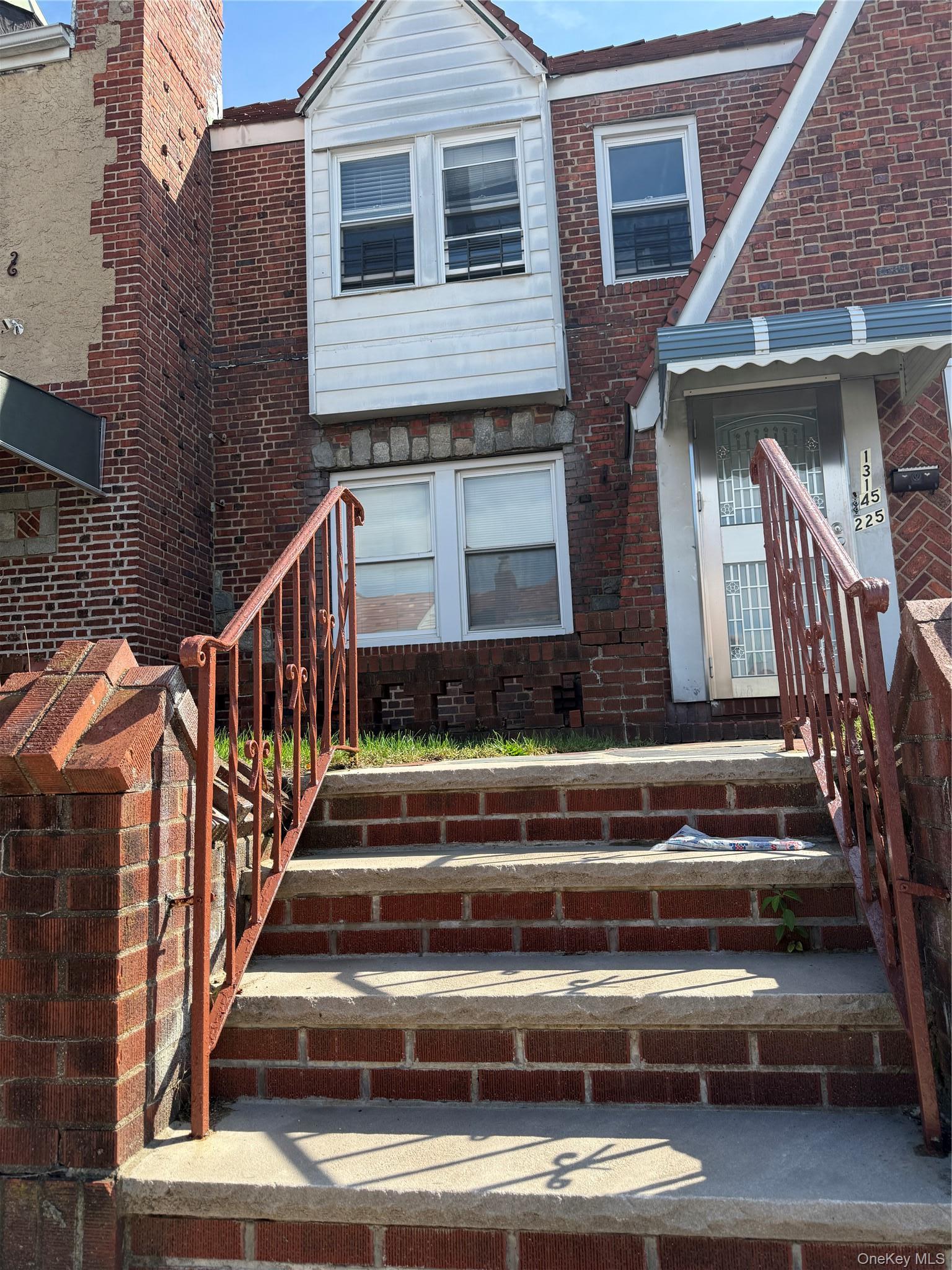 Single Family 225th Street Queens, NY 11413, MLS-1056811-3