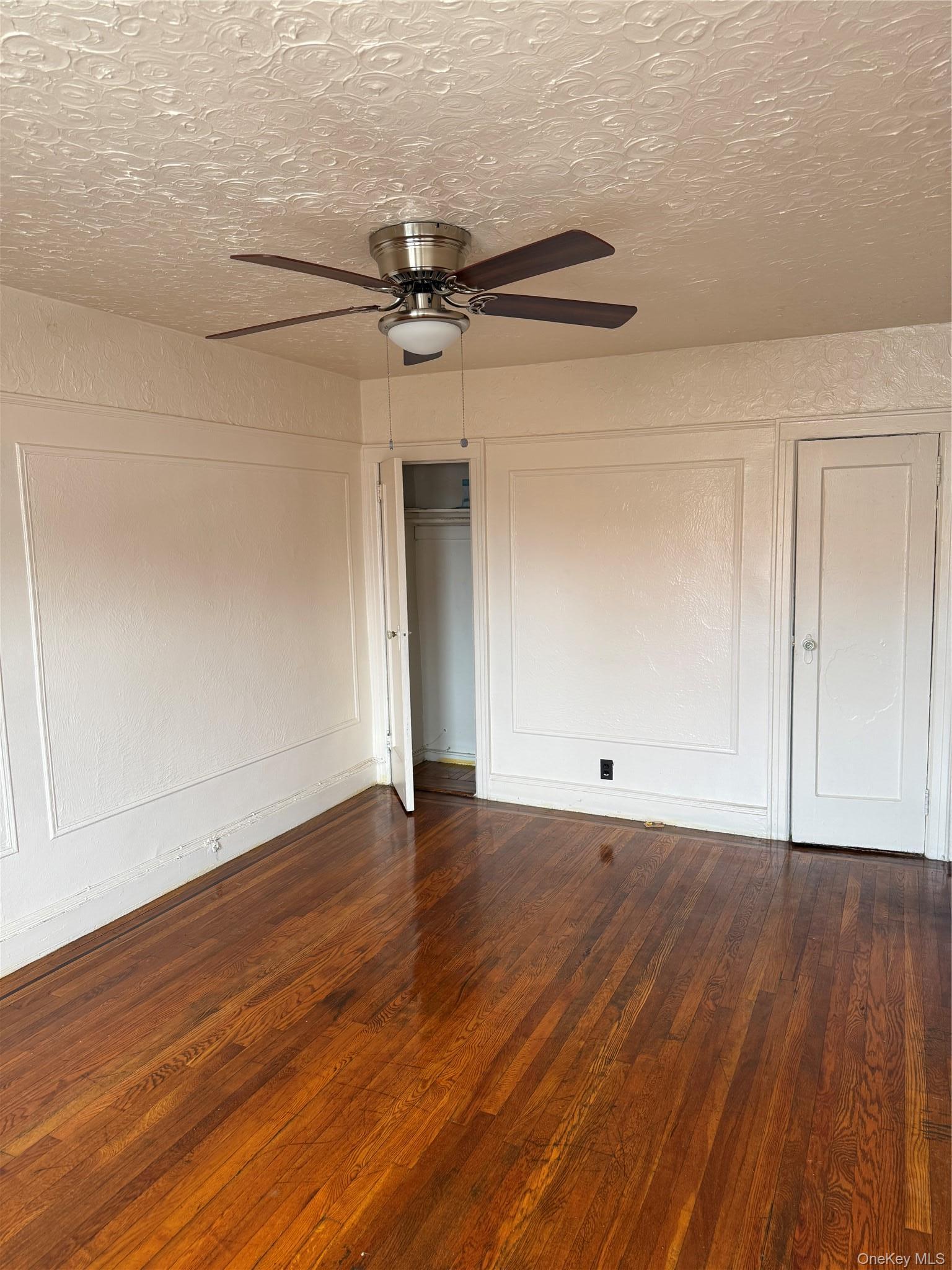 Single Family 225th Street Queens, NY 11413, MLS-1056811-4