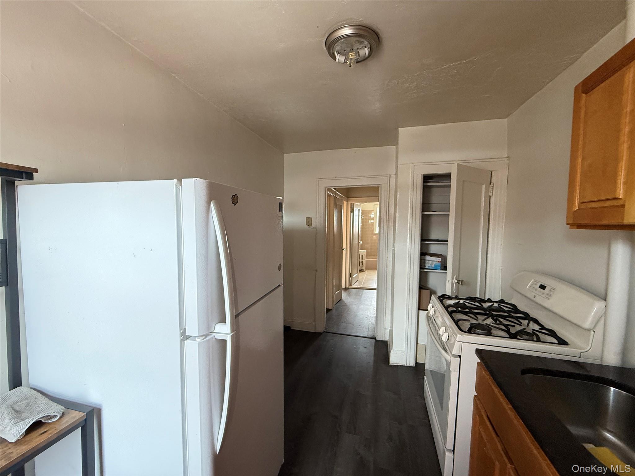 Single Family 225th Street Queens, NY 11413, MLS-1056811-7