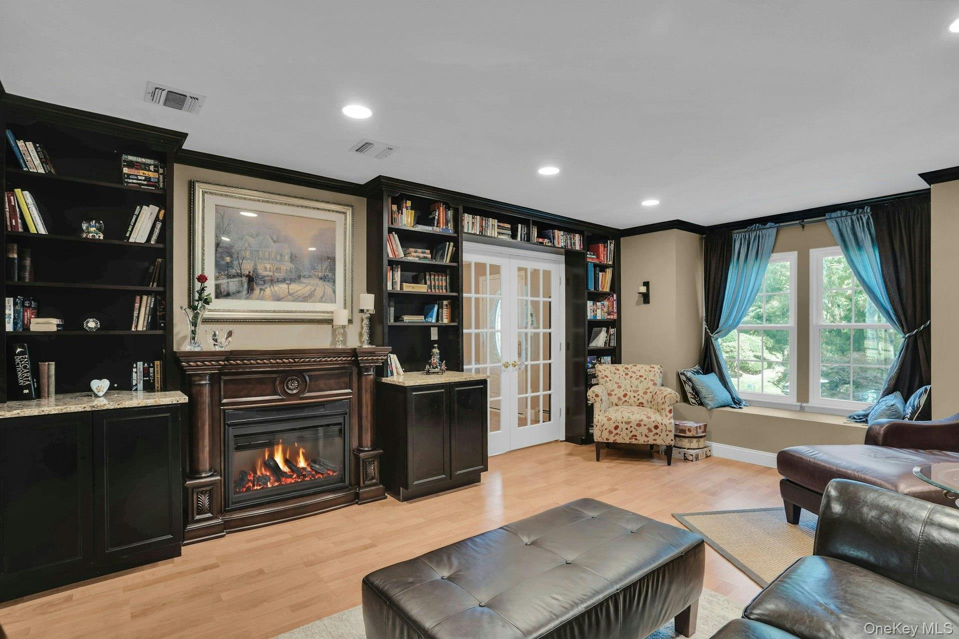 Single Family Stonehurst Lane Suffolk County, NY 11746, MLS-1056818-11
