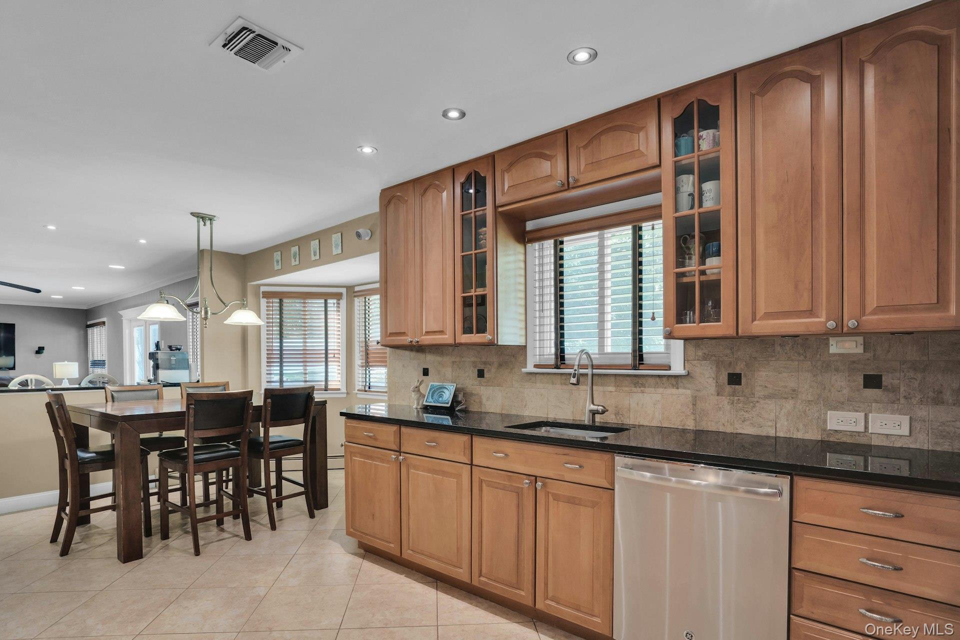 Single Family Stonehurst Lane Suffolk County, NY 11746, MLS-1056818-18