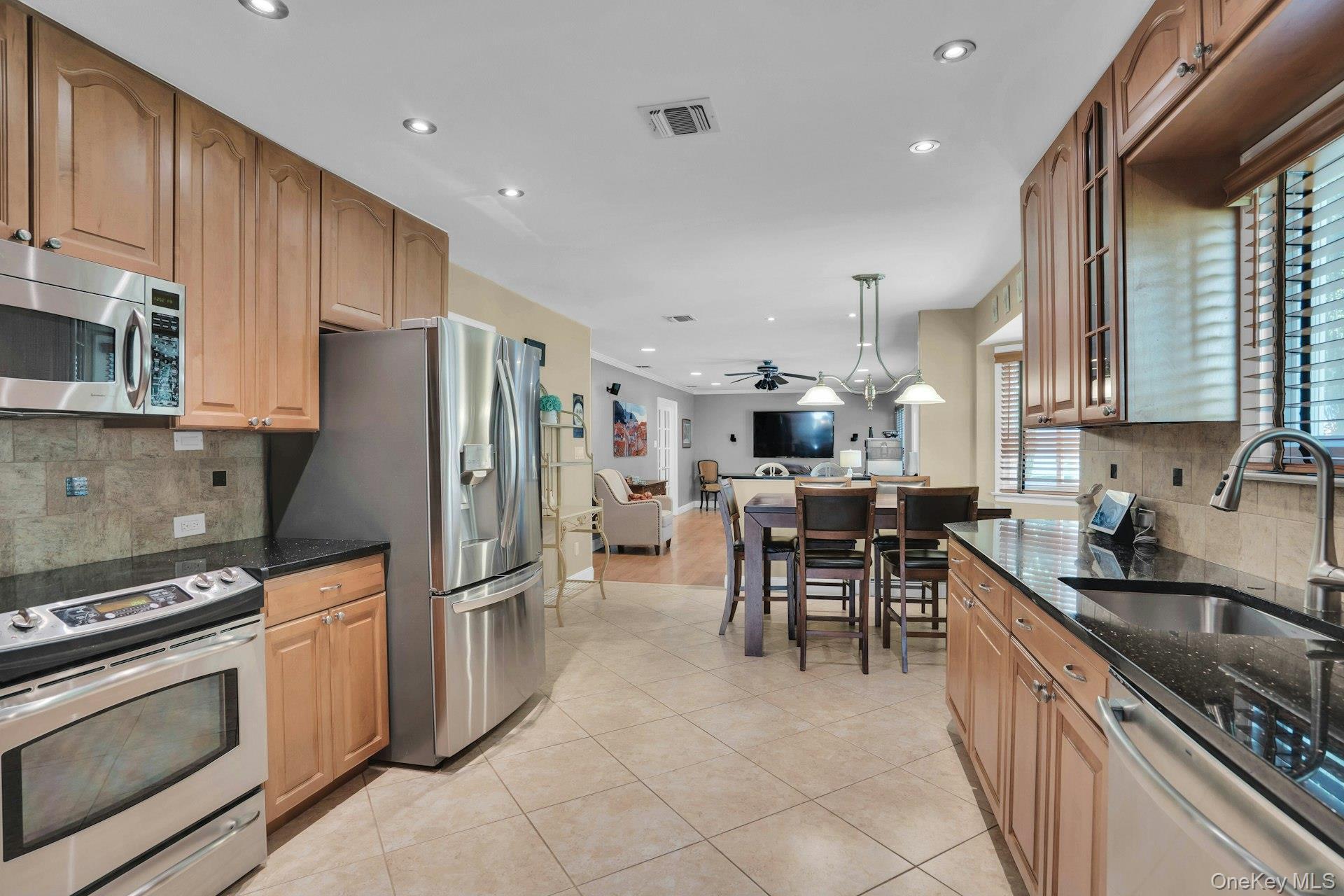 Single Family Stonehurst Lane Suffolk County, NY 11746, MLS-1056818-19