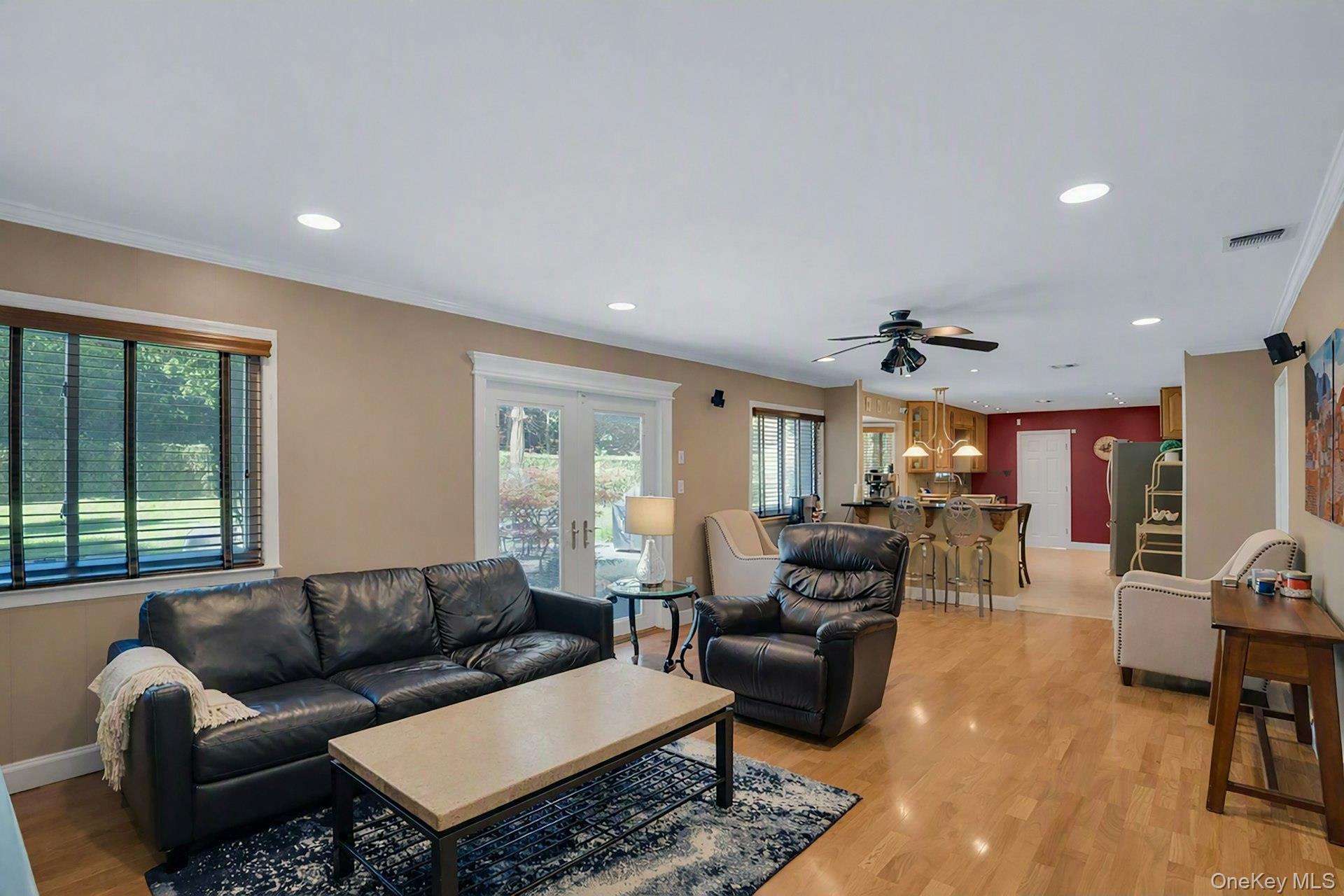 Single Family Stonehurst Lane Suffolk County, NY 11746, MLS-1056818-21
