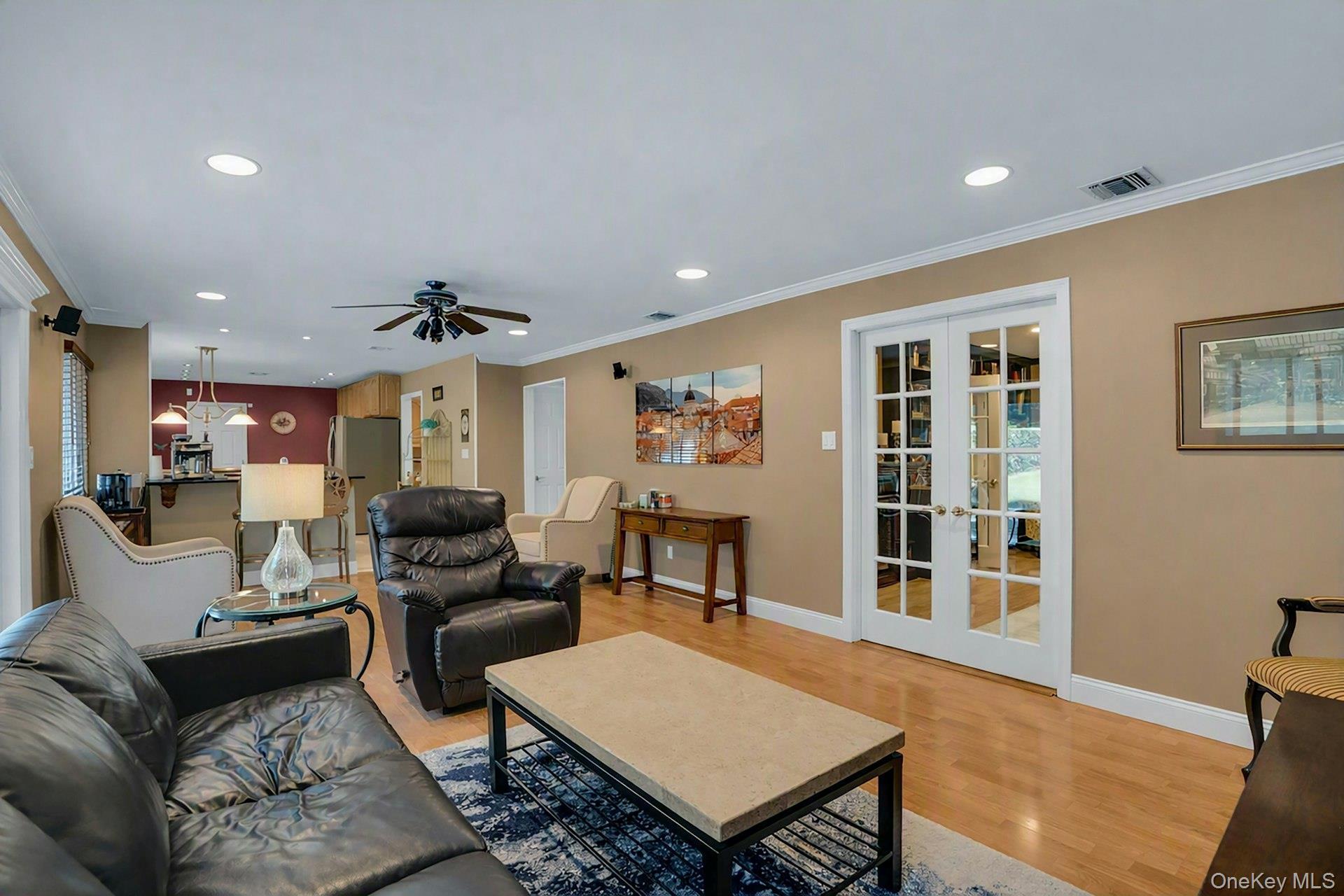 Single Family Stonehurst Lane Suffolk County, NY 11746, MLS-1056818-22