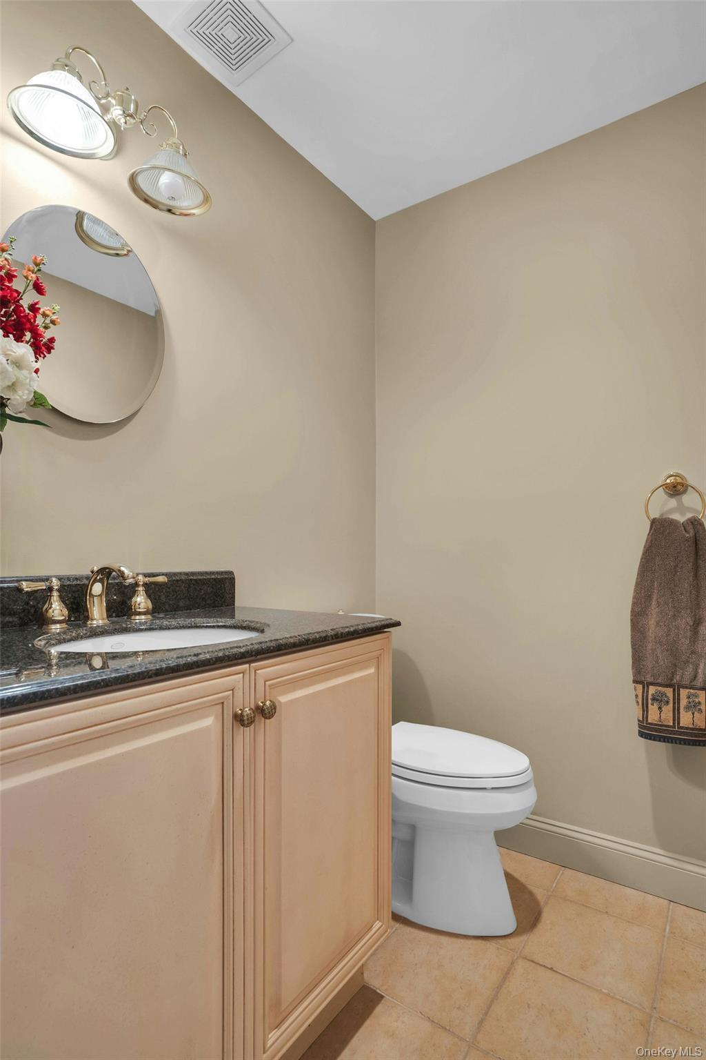 Single Family Stonehurst Lane Suffolk County, NY 11746, MLS-1056818-23