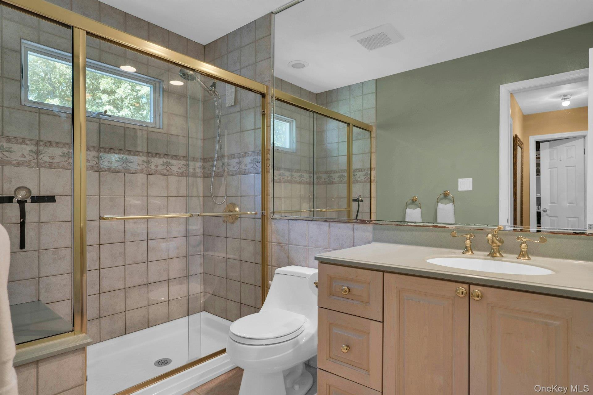 Single Family Stonehurst Lane Suffolk County, NY 11746, MLS-1056818-27