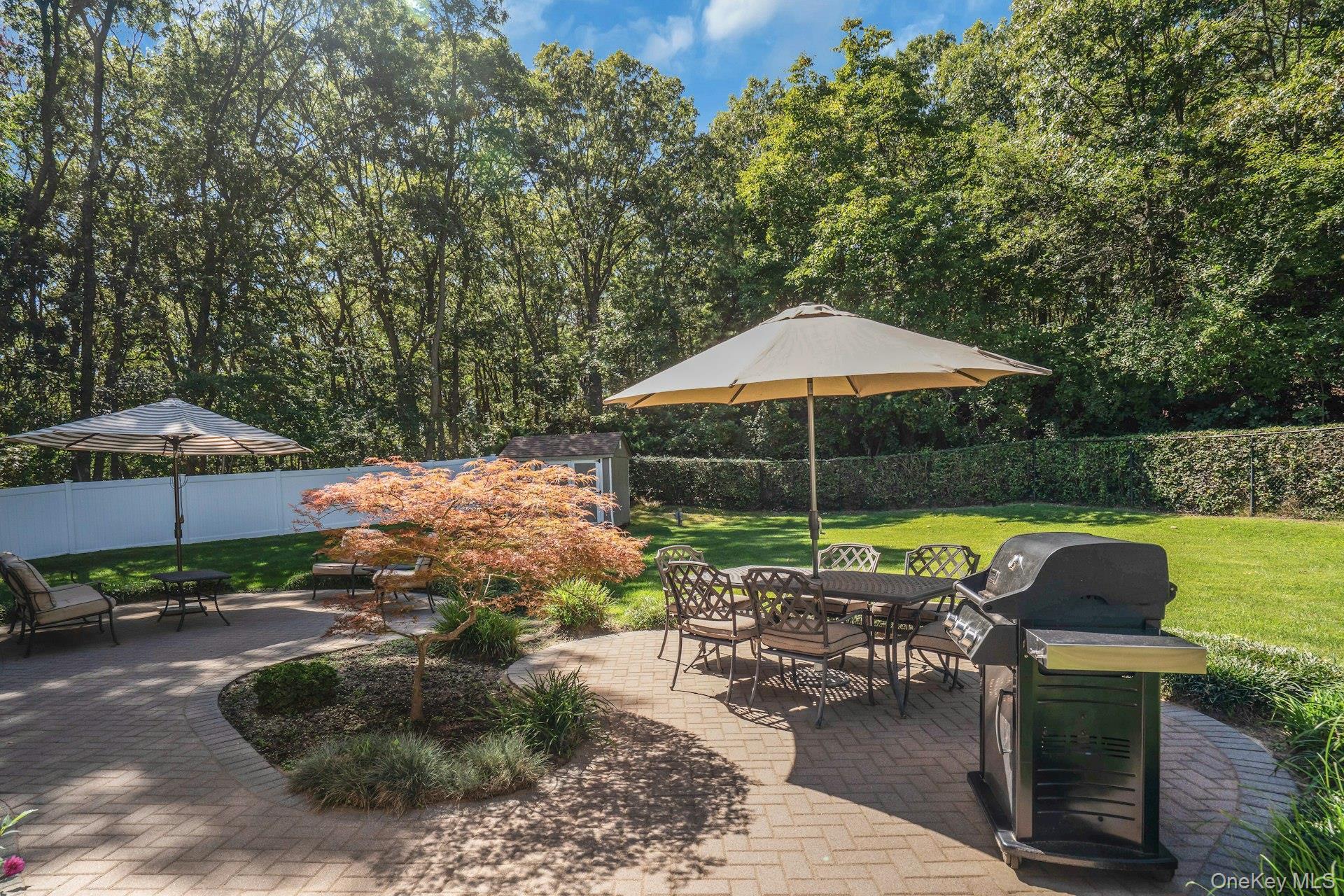 Single Family Stonehurst Lane Suffolk County, NY 11746, MLS-1056818-43
