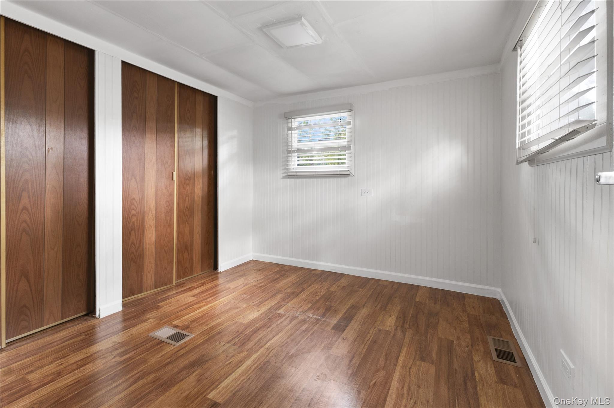 Single Family Riverleigh Avenue  Suffolk County, NY 11901, MLS-1056845-5