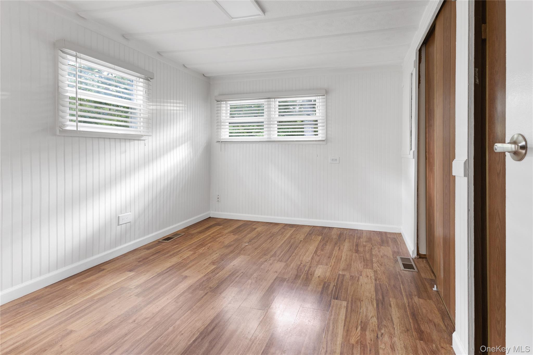 Single Family Riverleigh Avenue  Suffolk County, NY 11901, MLS-1056845-6