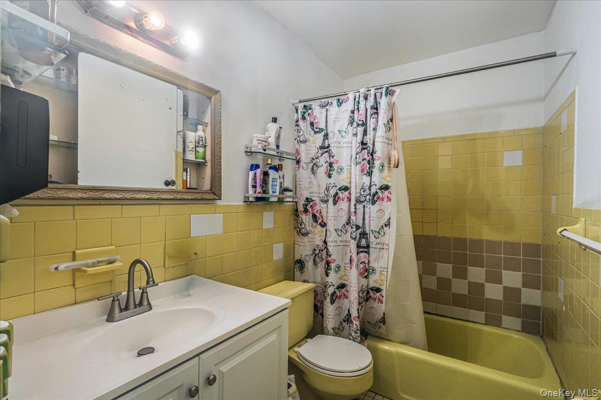 Single Family 55th Drive  Queens, NY 11378, MLS-1056870-4