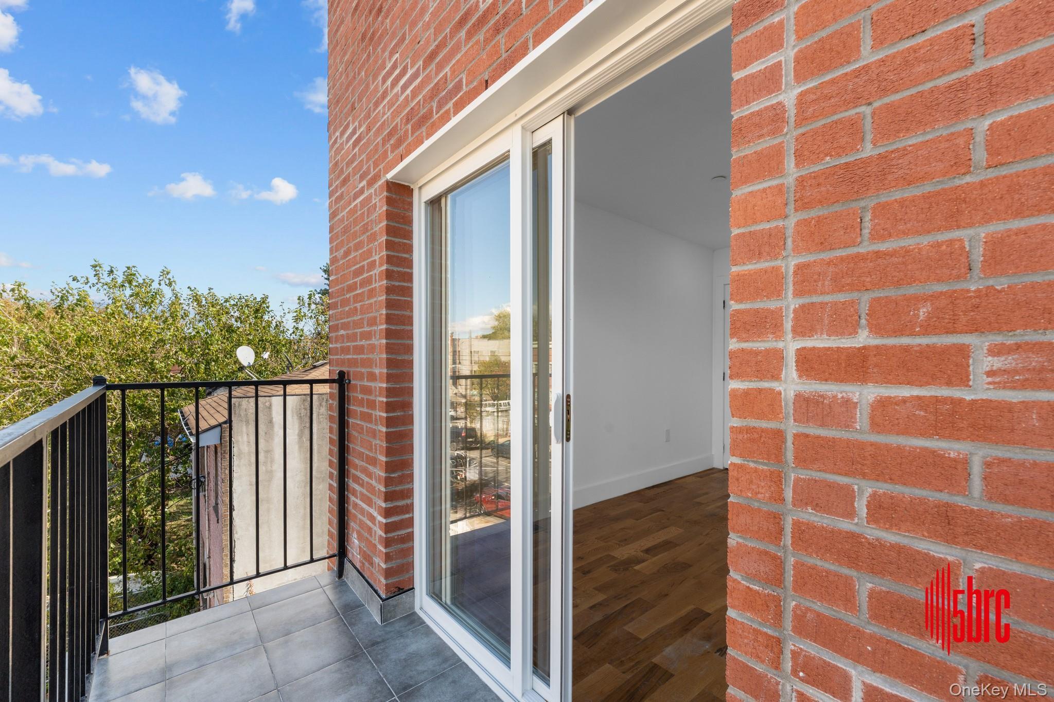 Single Family Blake Avenue Brooklyn, NY 11208, MLS-1056901-33