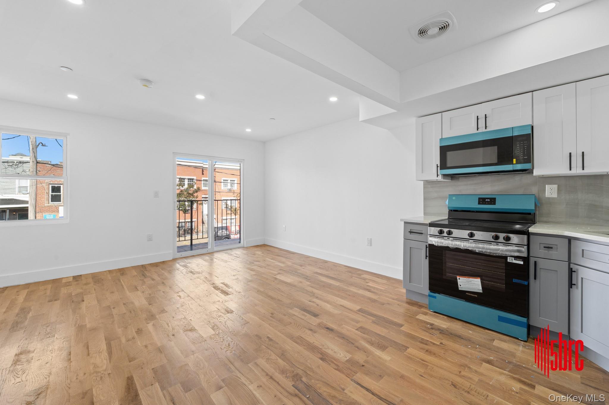 Single Family Blake Avenue Brooklyn, NY 11208, MLS-1056901-9