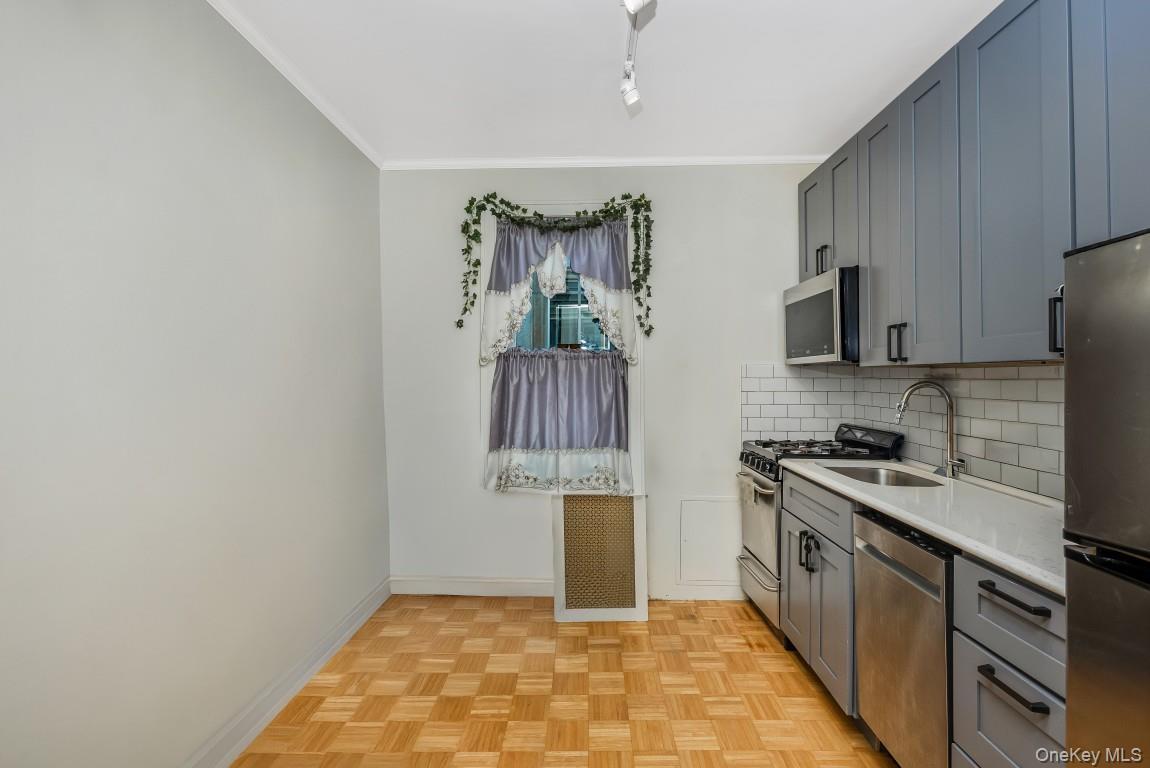 Single Family 79th Lane  Queens, NY 11385, MLS-1056933-17