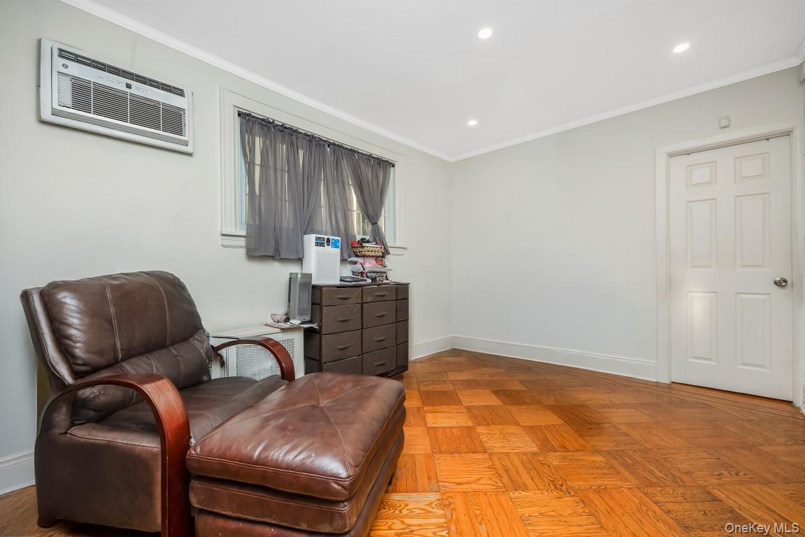 Single Family 79th Lane  Queens, NY 11385, MLS-1056933-4