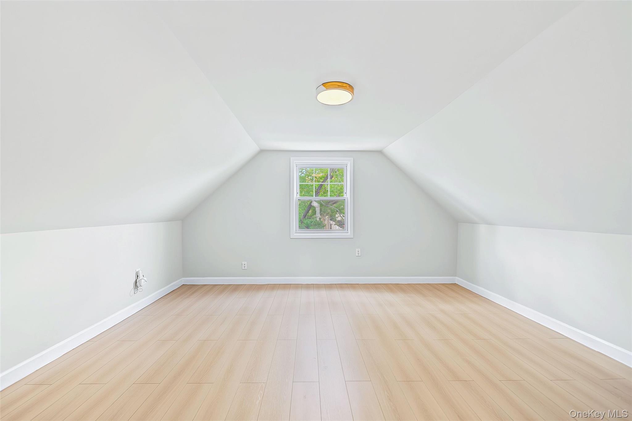 Single Family 20th Avenue  Queens, NY 11357, MLS-1056944-15
