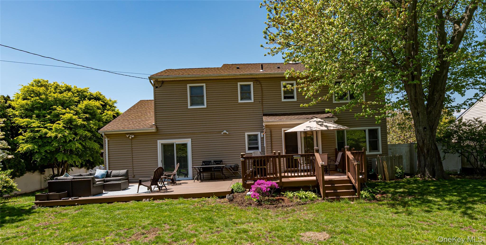 Single Family Evon Drive Sw Nassau County, NY 11791, MLS-1056960-27