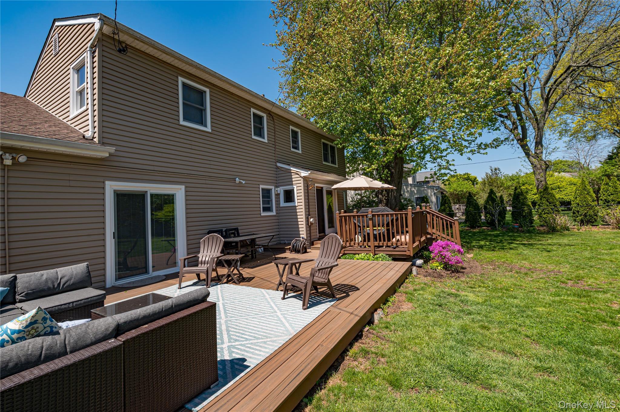 Single Family Evon Drive Sw  Nassau County, NY 11791, MLS-1056960-28