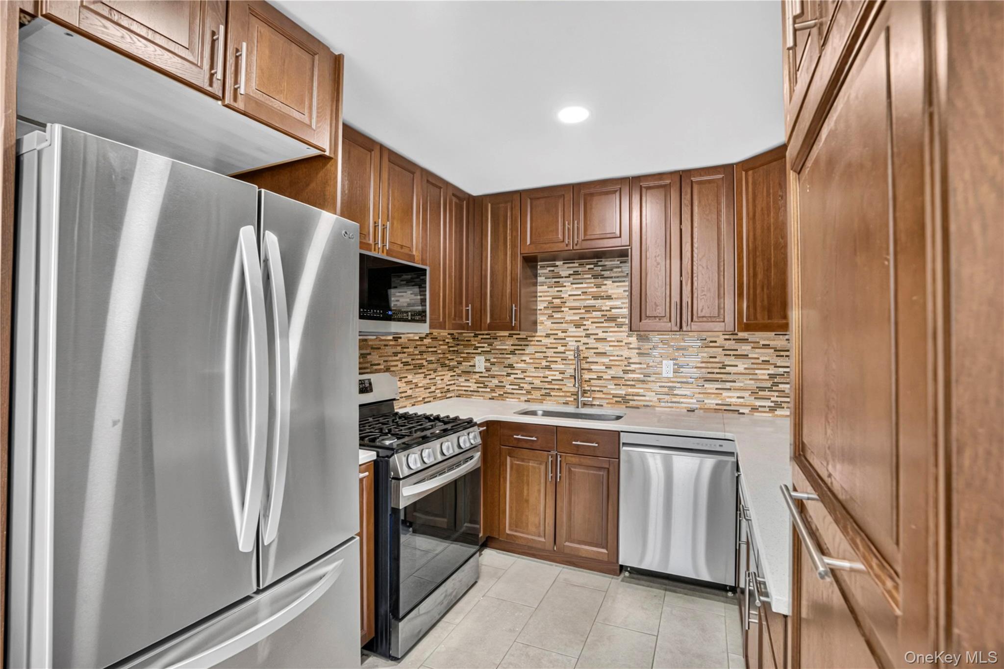 Single Family Vanderveer Street  Queens, NY 11427, MLS-1057015-13