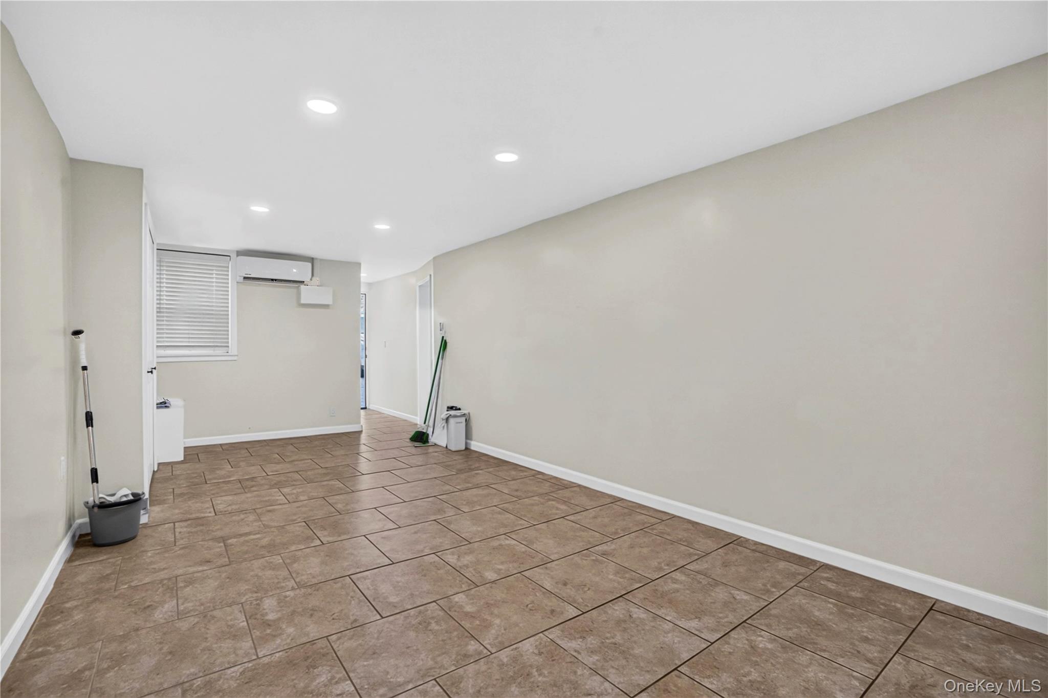 Single Family Vanderveer Street  Queens, NY 11427, MLS-1057015-18