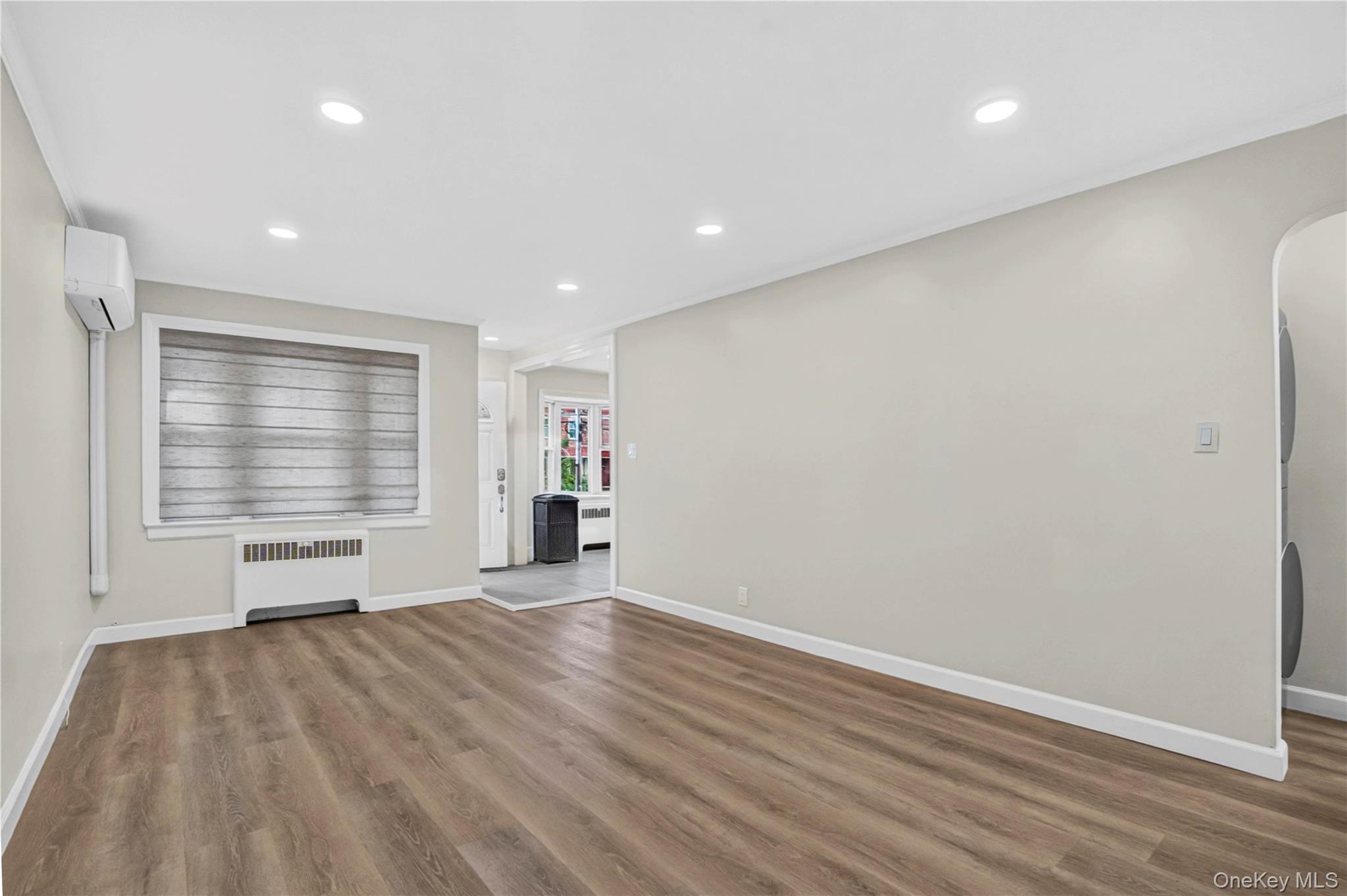 Single Family Vanderveer Street  Queens, NY 11427, MLS-1057015-3