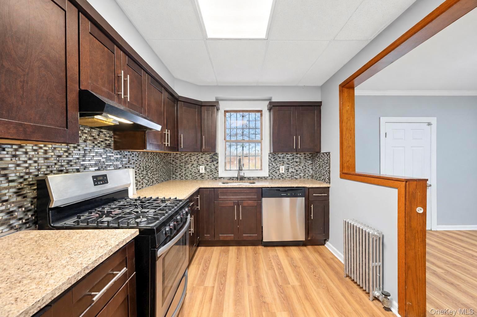 Single Family 85th Street  Queens, NY 11370, MLS-1057018-10