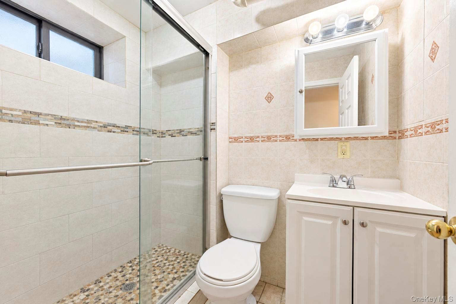 Single Family 85th Street  Queens, NY 11370, MLS-1057018-25