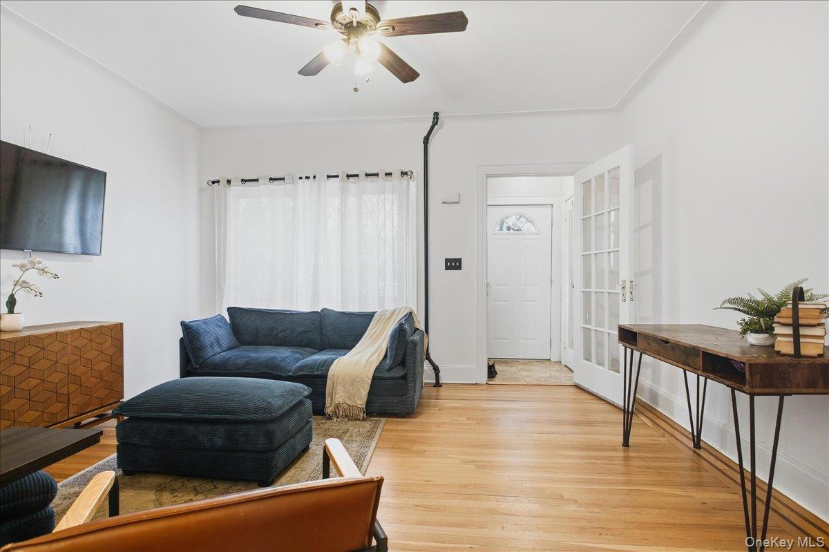 Single Family 83rd Street  Queens, NY 11417, MLS-1057034-4