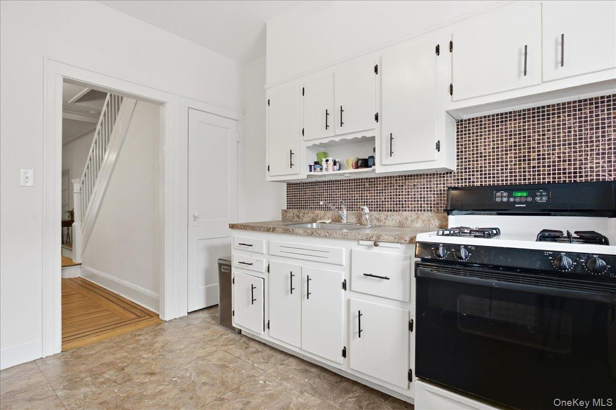 Single Family 83rd Street  Queens, NY 11417, MLS-1057034-9