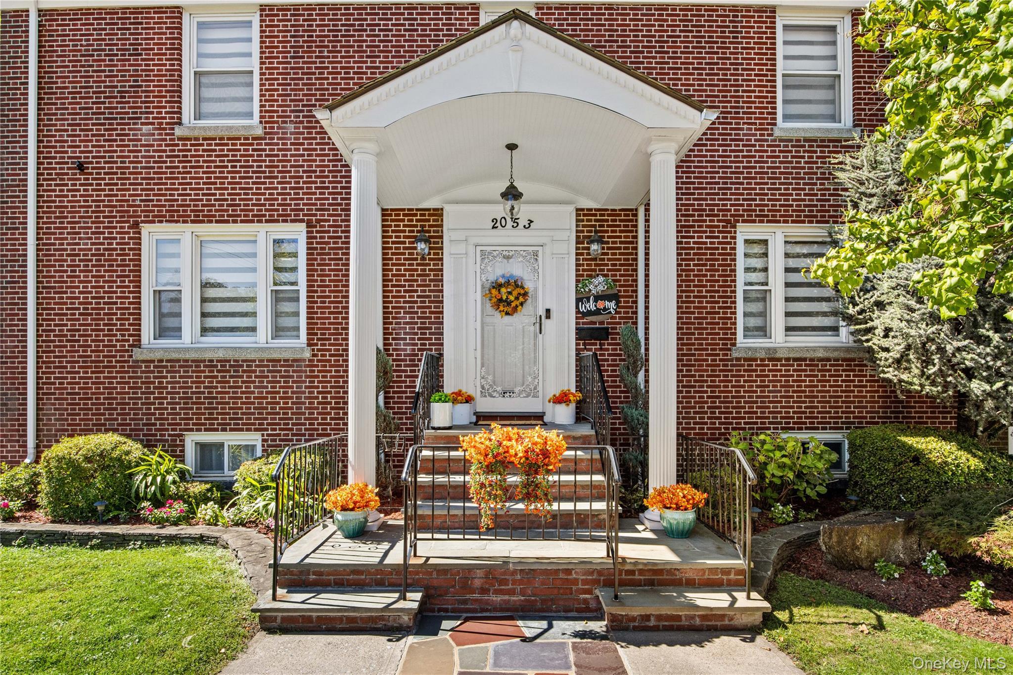 Single Family Van Hoesen Avenue Bronx, NY 10461, MLS-1057036-2