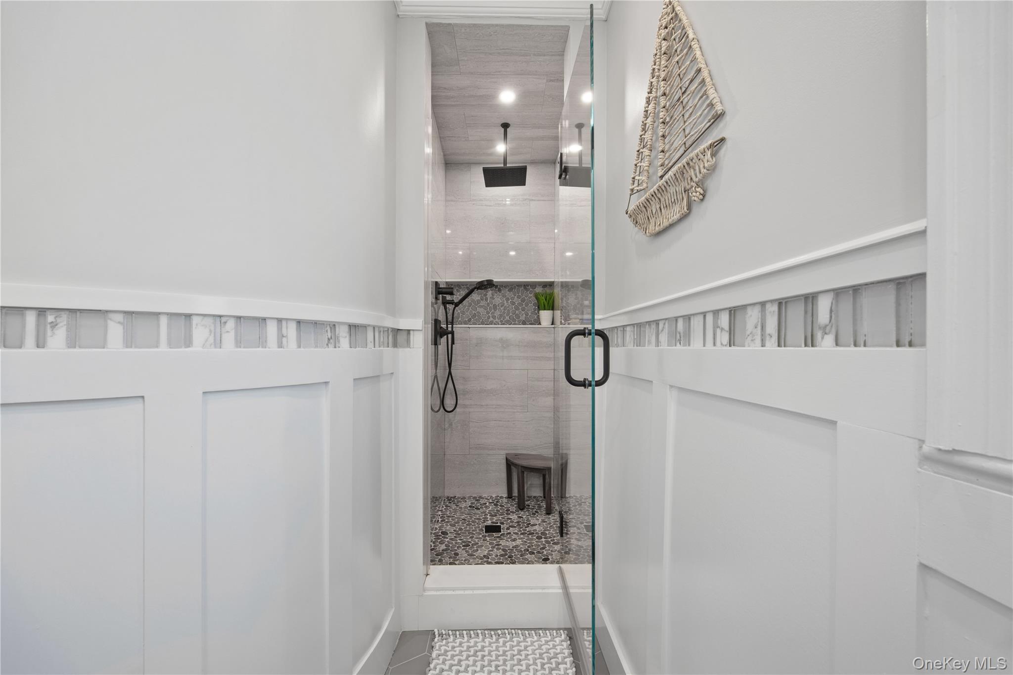 Single Family Van Hoesen Avenue Bronx, NY 10461, MLS-1057036-26