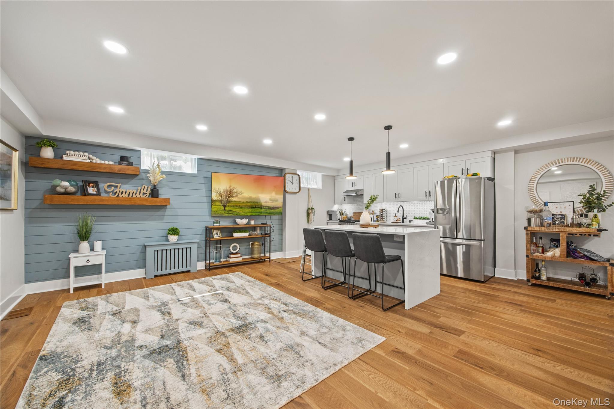 Single Family Van Hoesen Avenue Bronx, NY 10461, MLS-1057036-27