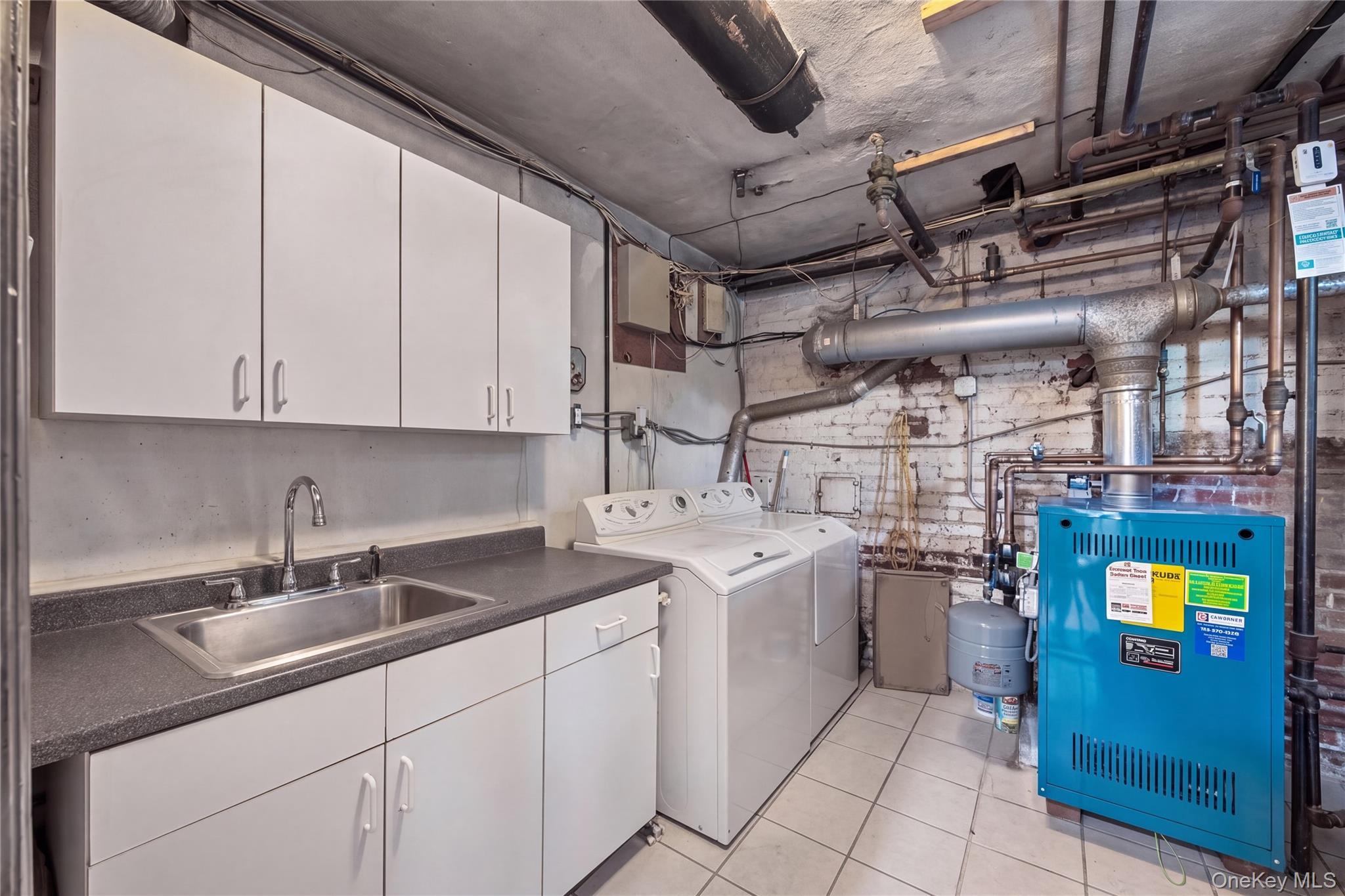 Single Family Van Hoesen Avenue Bronx, NY 10461, MLS-1057036-33